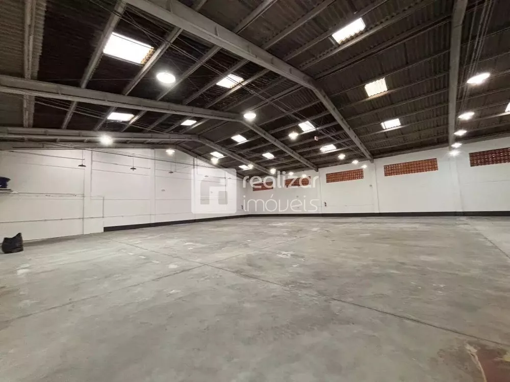 Depósito-Galpão, 810 m² - Foto 2