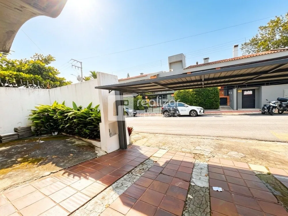 Casa, 4 quartos, 300 m² - Foto 11