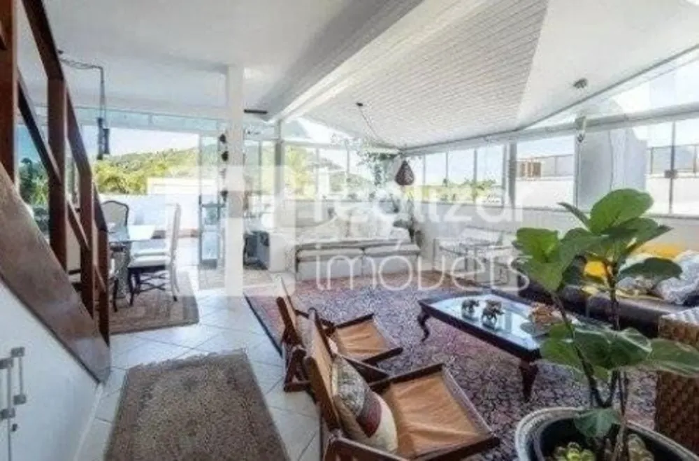 Cobertura, 3 quartos, 159 m² - Foto 4