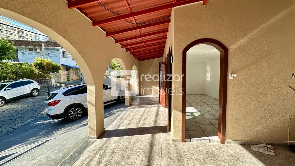 Casa, 3 quartos, 200 m² - Foto 1