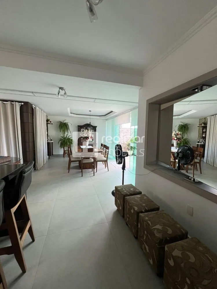 Casa, 3 quartos, 216 m² - Foto 6