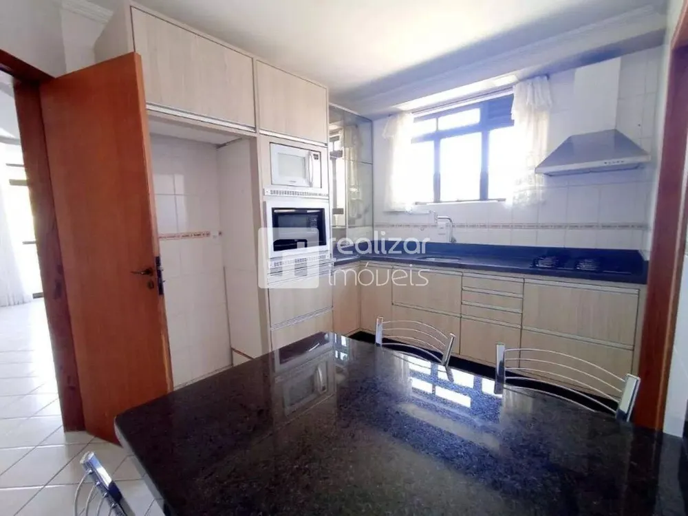 Cobertura, 3 quartos, 244 m² - Foto 5