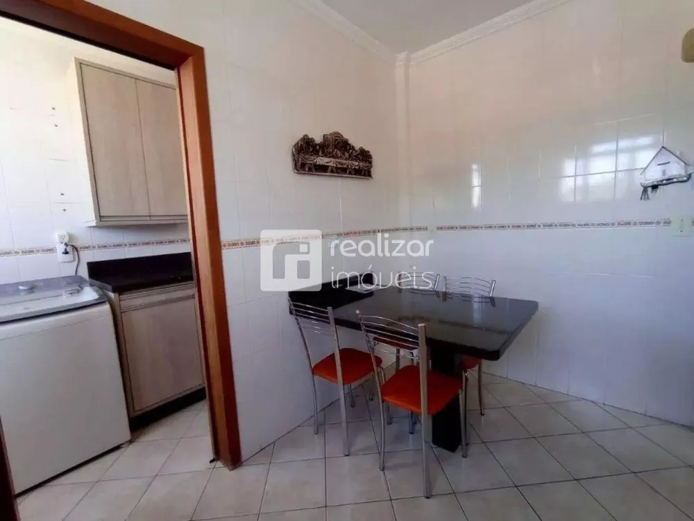 Cobertura, 3 quartos, 244 m² - Foto 4