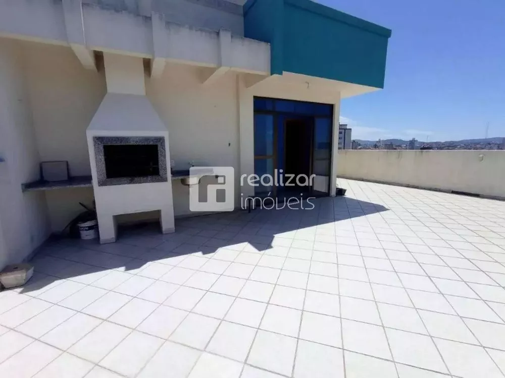 Cobertura, 3 quartos, 244 m² - Foto 3