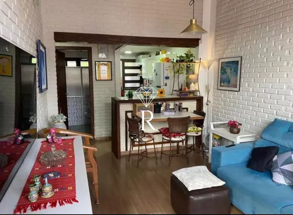 Casa à venda com 4 quartos, 300m² - Foto 4