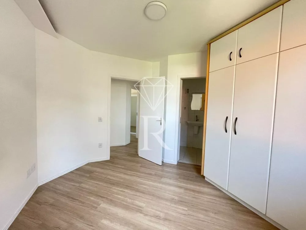 Apartamento para alugar com 3 quartos, 94m² - Foto 4