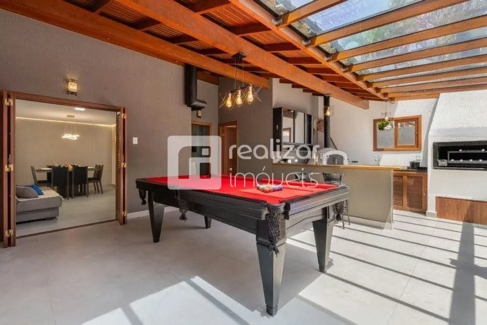 Casa, 3 quartos, 221 m² - Foto 3