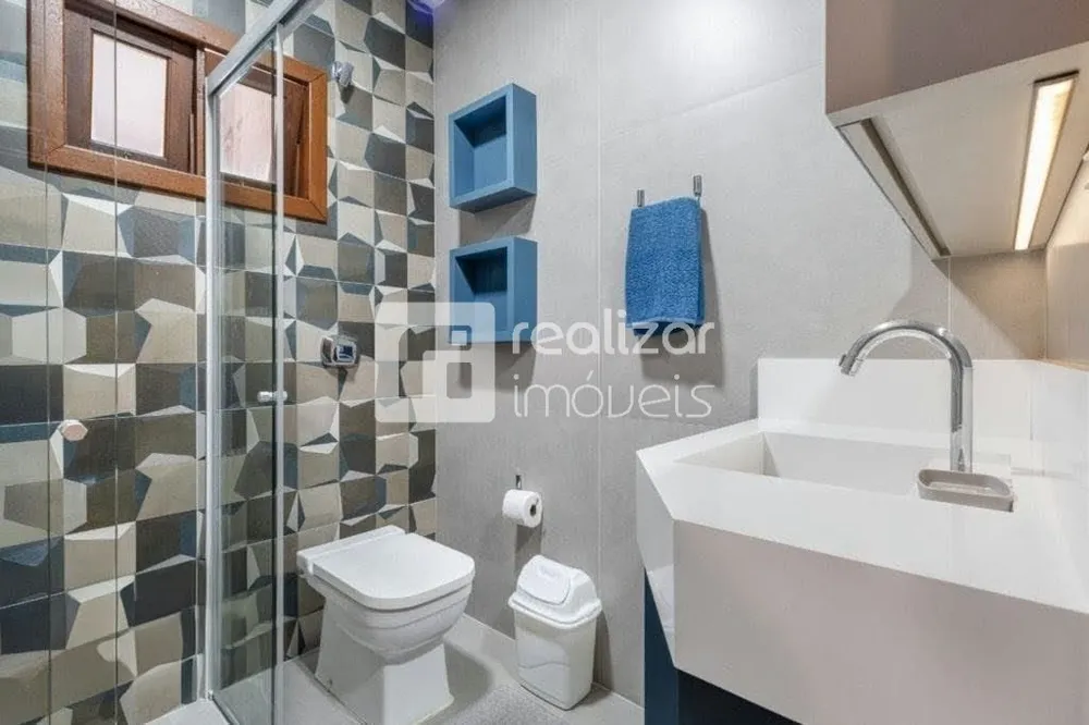 Casa, 3 quartos, 221 m² - Foto 2
