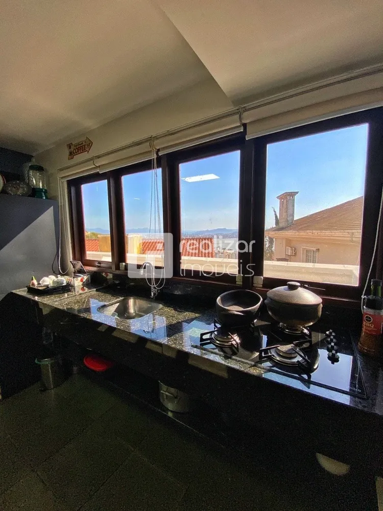 Casa, 4 quartos, 269 m² - Foto 8