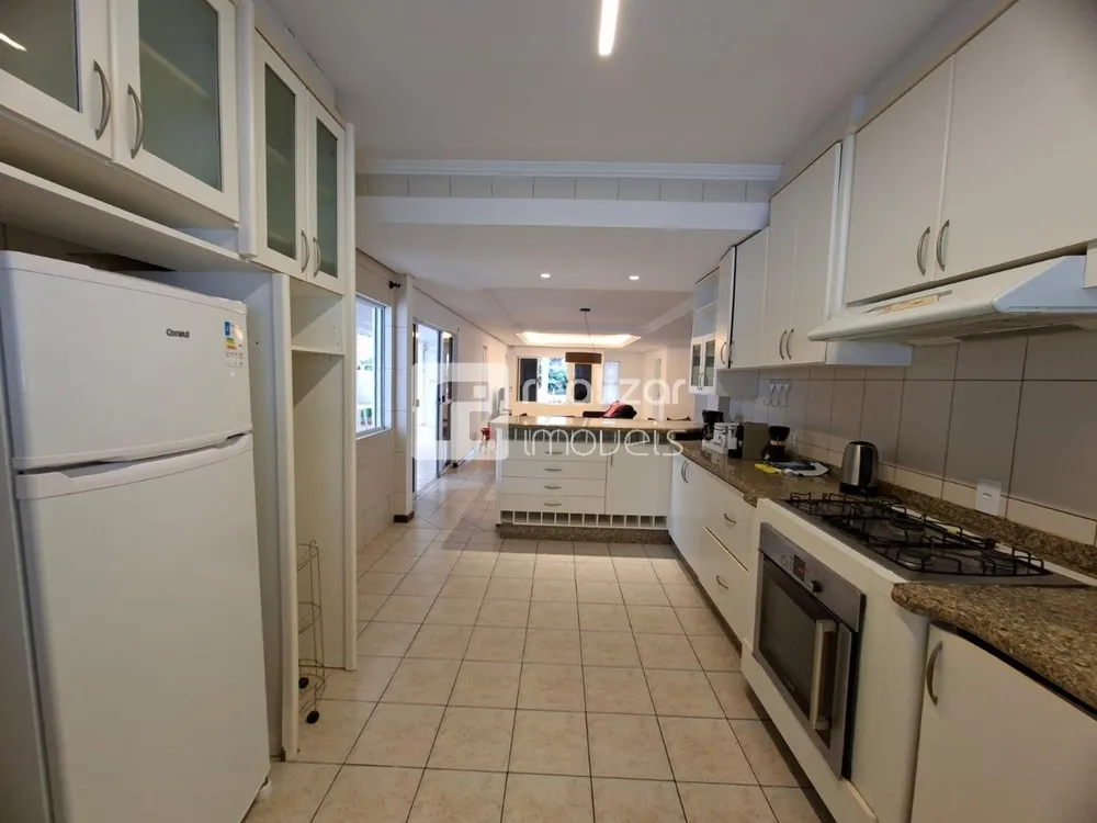 Casa, 3 quartos, 312 m² - Foto 6