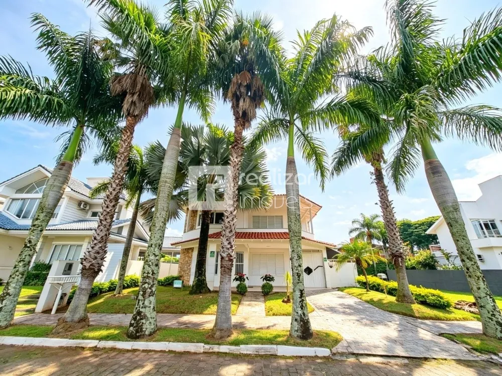 Casa, 3 quartos, 312 m² - Foto 1