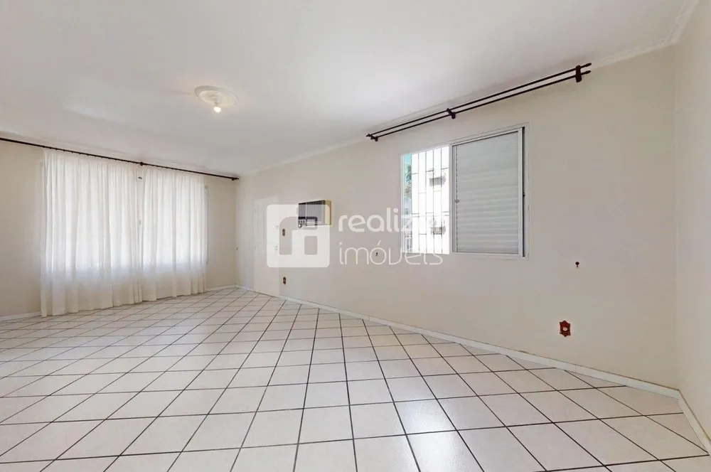 Casa, 3 quartos, 200 m² - Foto 2