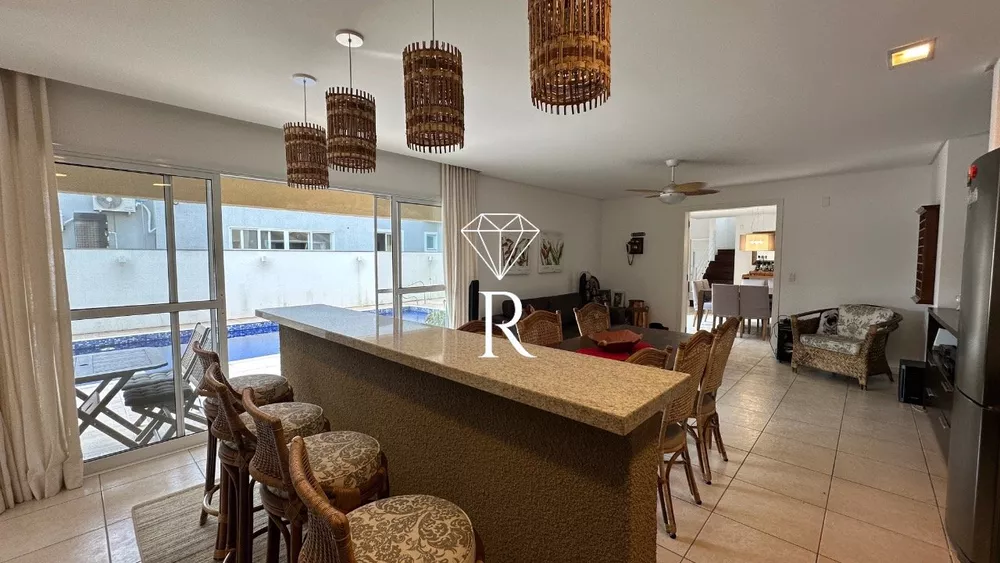 Casa, 4 quartos, 390 m² - Foto 2