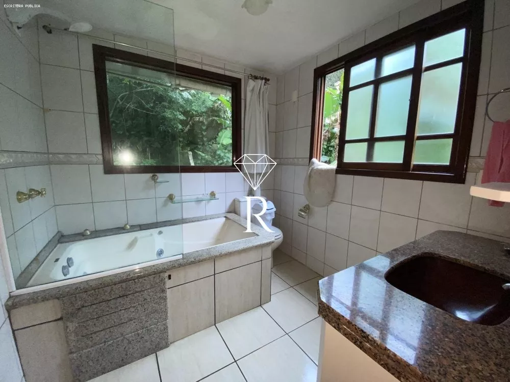 Casa, 3 quartos, 210 m² - Foto 9