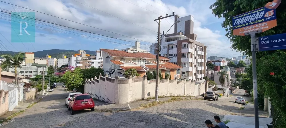 Sobrado à venda com 7 quartos, 490m² - Foto 3