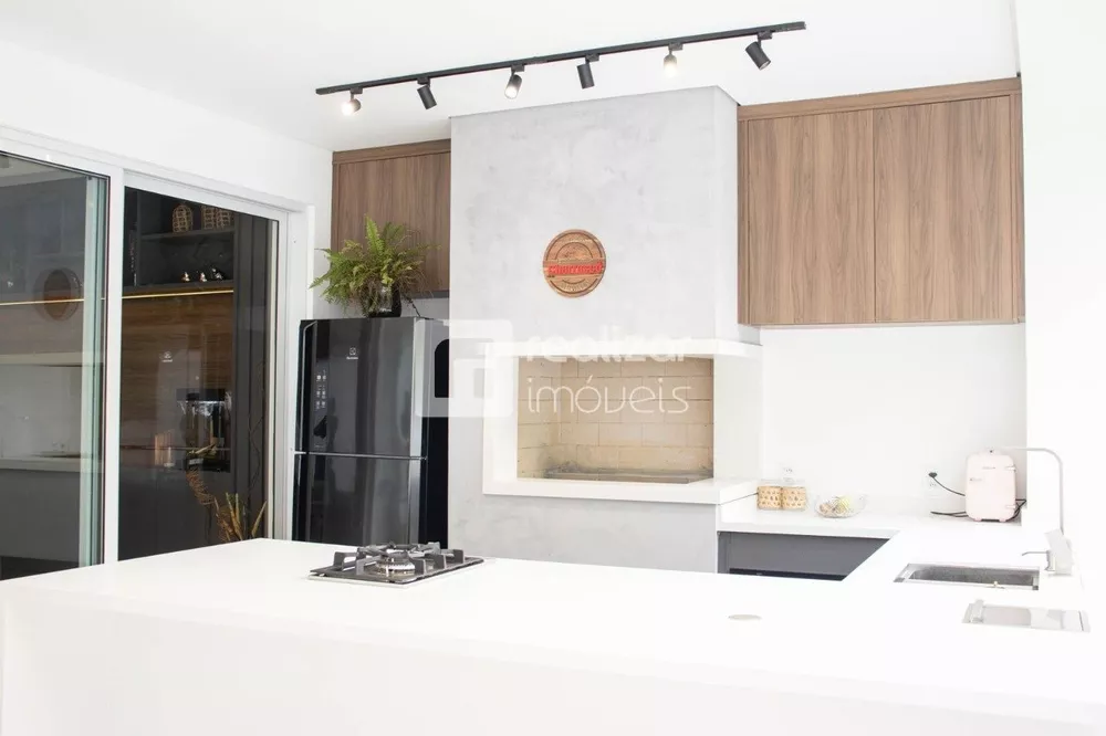 Casa, 3 quartos, 298 m² - Foto 3