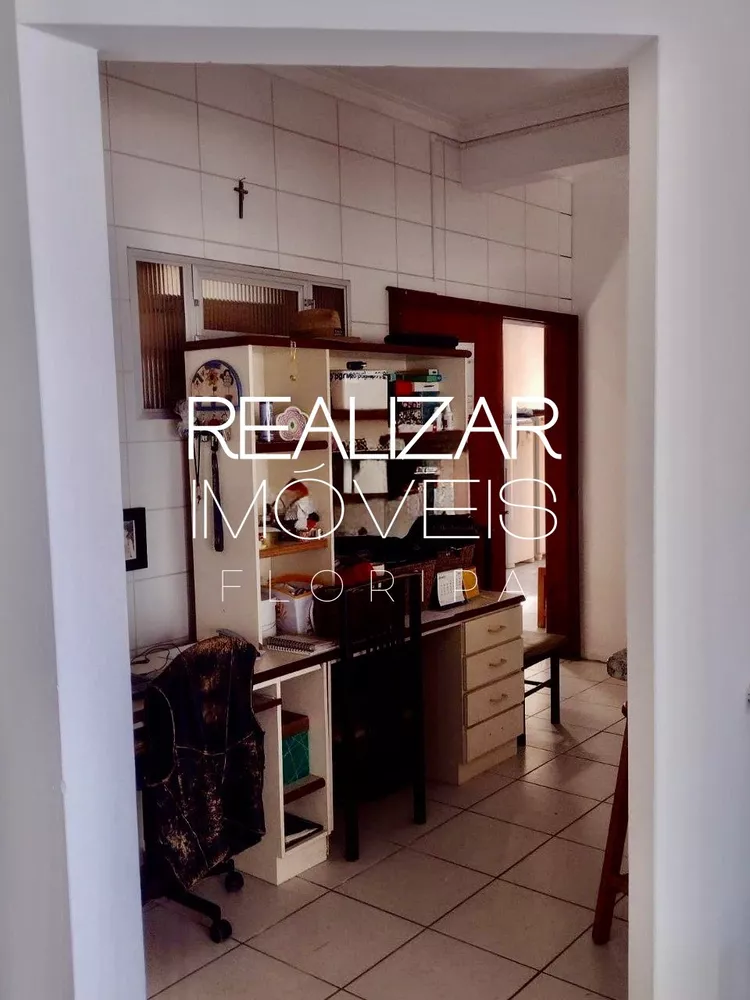 Casa, 4 quartos, 235 m² - Foto 2