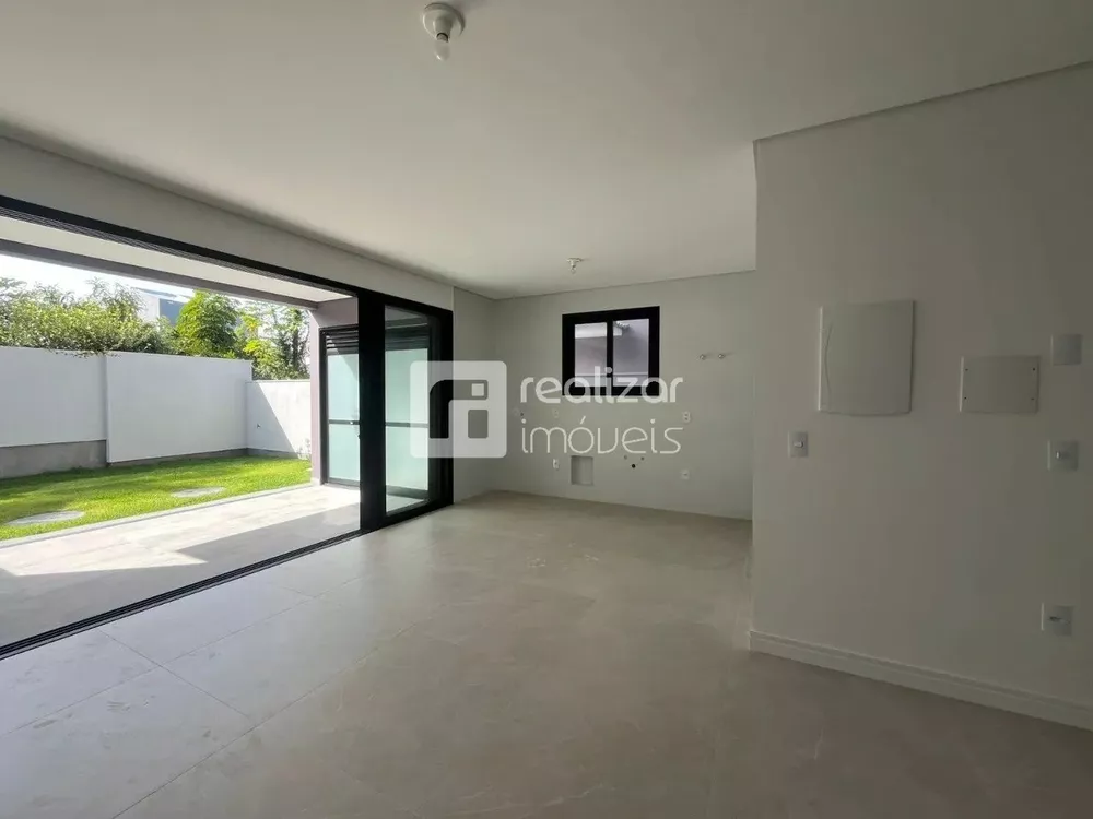 Casa, 3 quartos, 184 m² - Foto 1