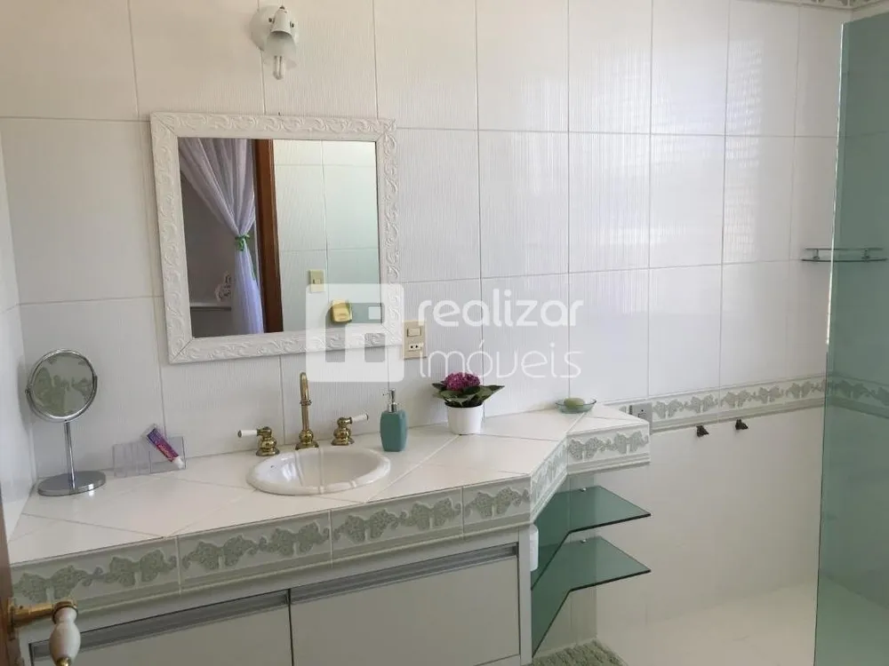Casa, 4 quartos, 243 m² - Foto 3