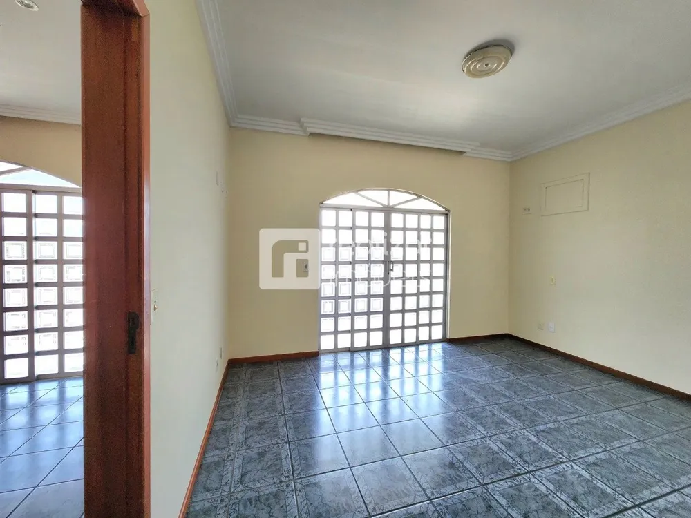 Casa, 3 quartos, 214 m² - Foto 8