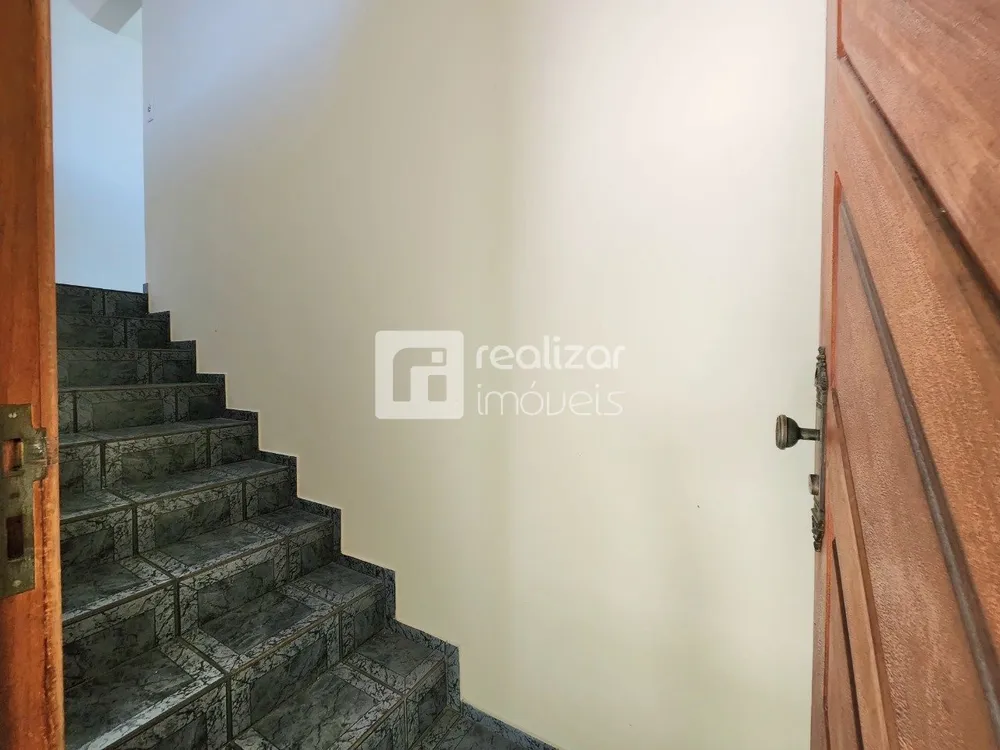 Casa, 3 quartos, 214 m² - Foto 2