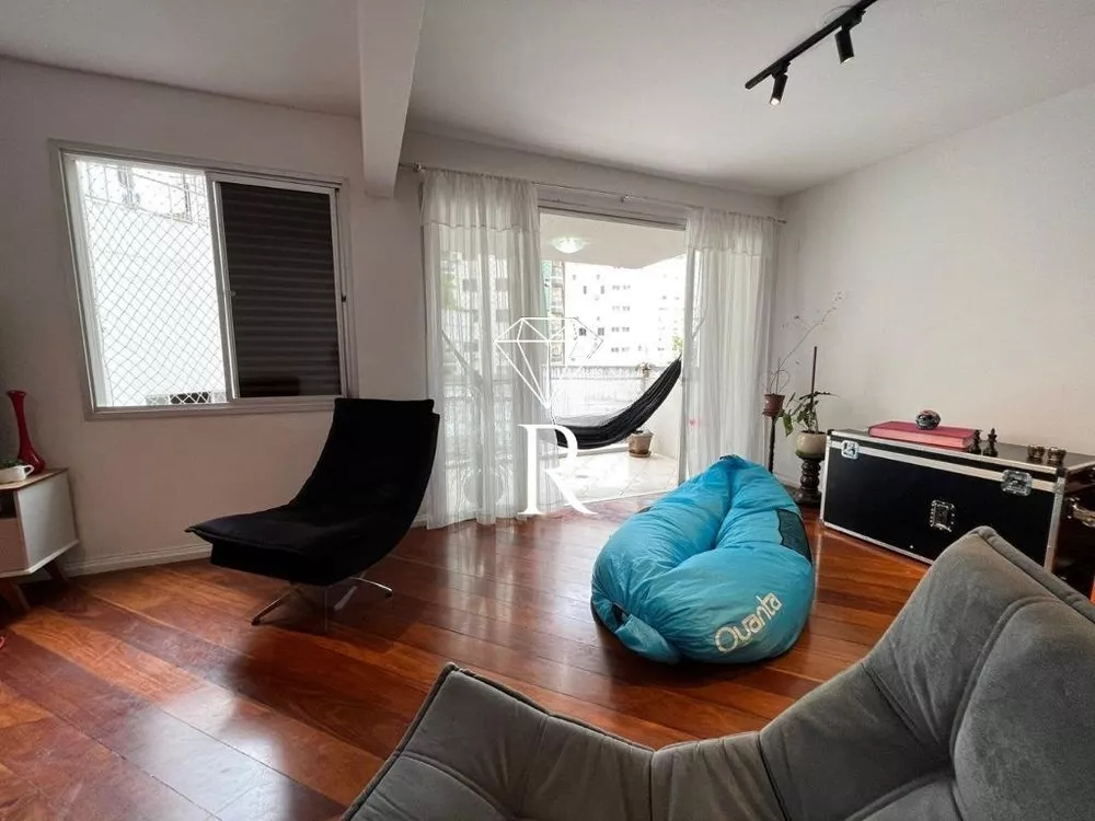 Apartamento à venda com 4 quartos, 202m² - Foto 5