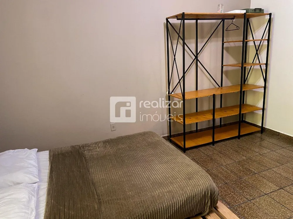 Casa, 4 quartos, 1345 m² - Foto 4