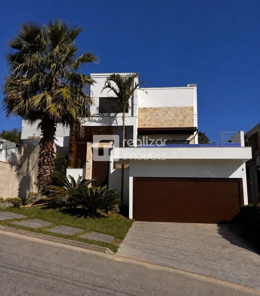 Casa, 3 quartos, 310 m² - Foto 1