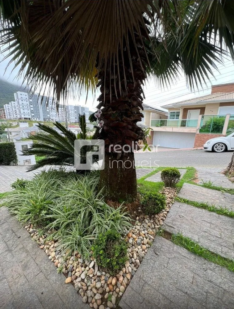 Casa, 3 quartos, 310 m² - Foto 2