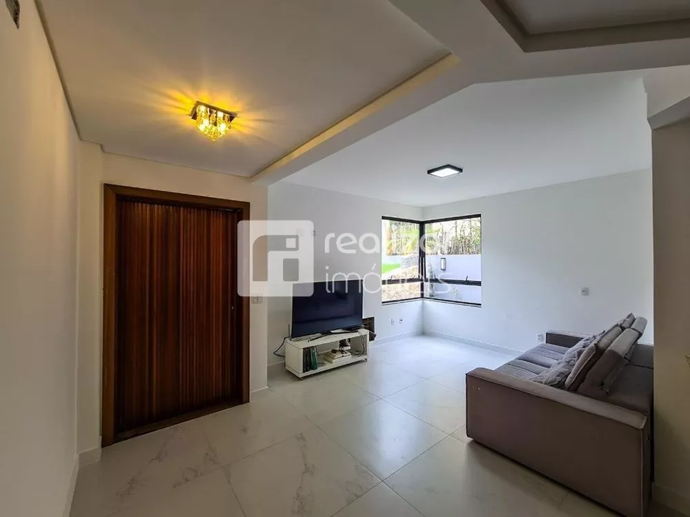 Casa, 5 quartos, 258 m² - Foto 4
