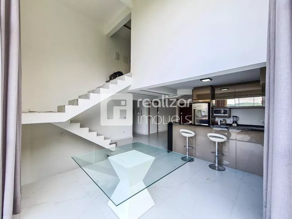 Casa, 5 quartos, 258 m² - Foto 3