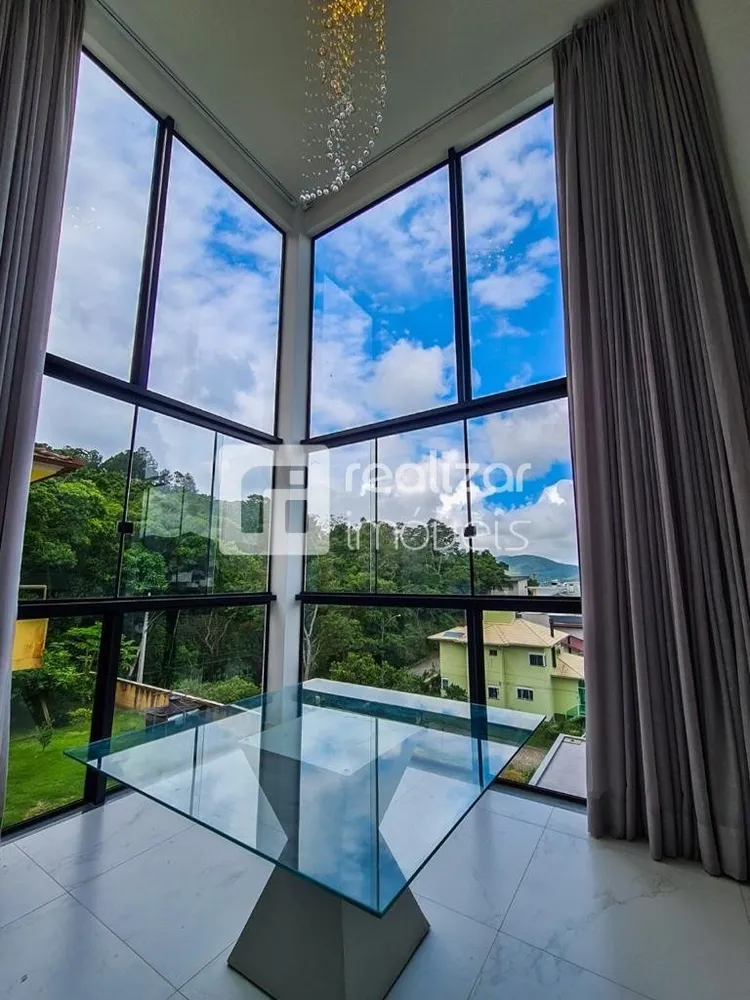 Casa, 5 quartos, 258 m² - Foto 2