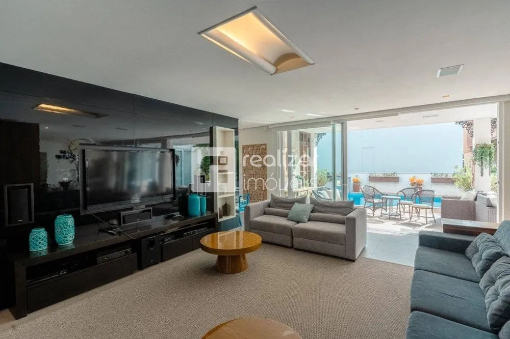 Casa, 4 quartos, 600 m² - Foto 1