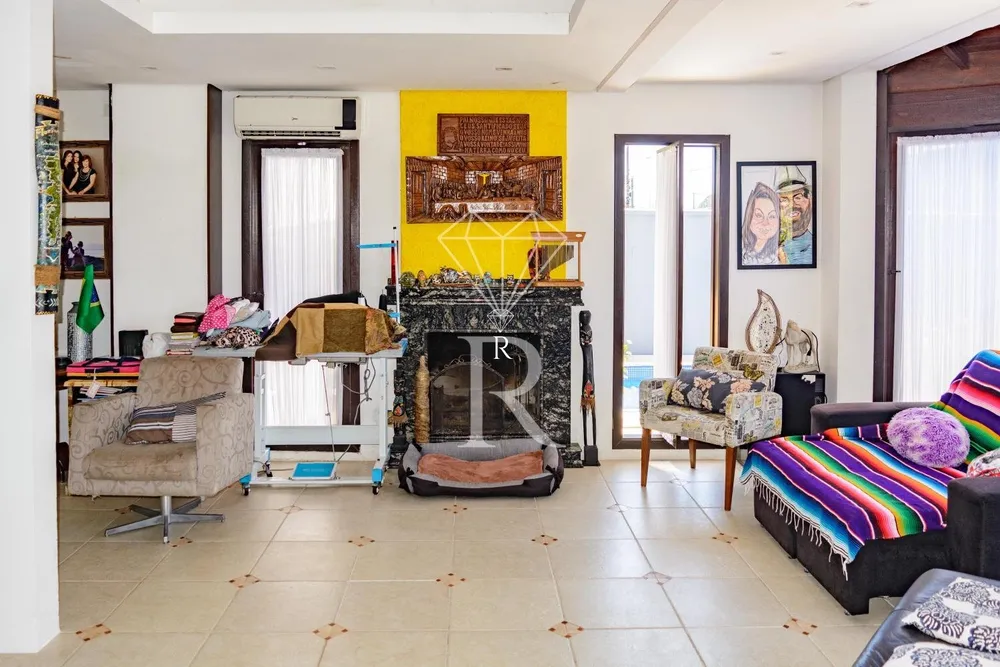 Casa, 5 quartos, 305 m² - Foto 3