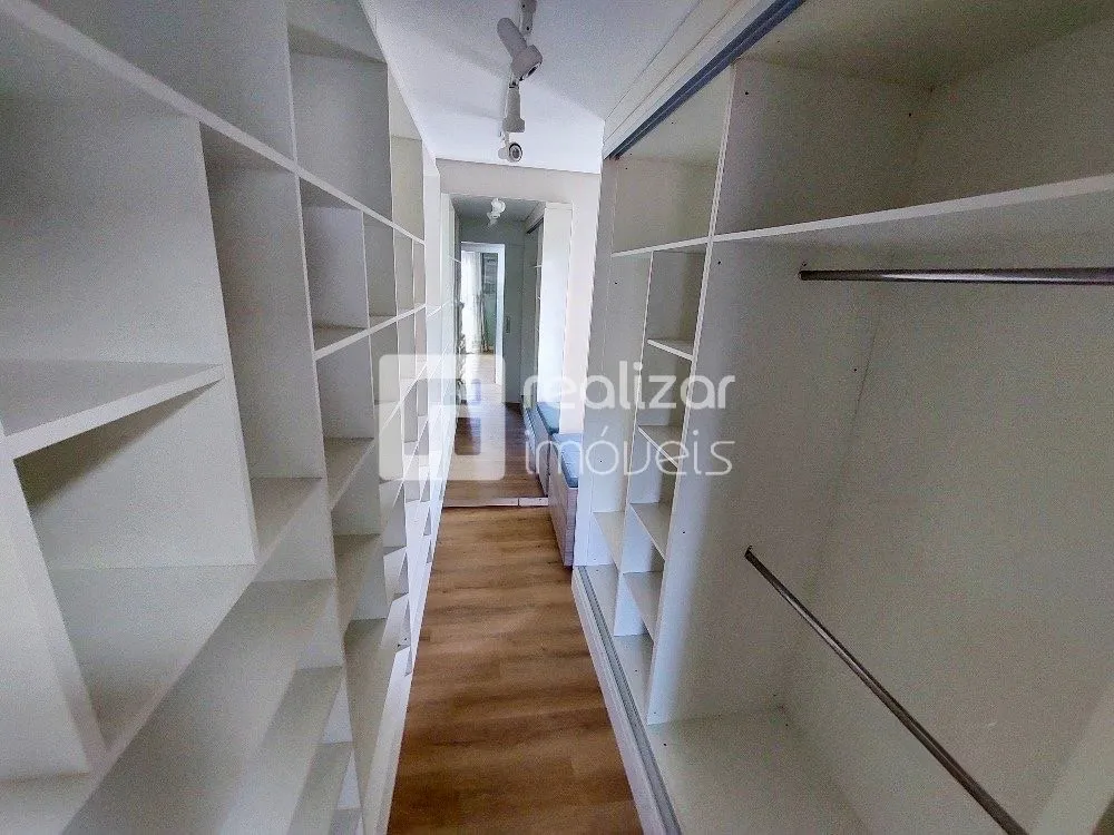 Cobertura, 3 quartos, 223 m² - Foto 8