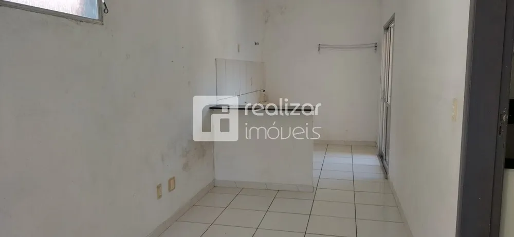 Casa, 6 quartos, 234 m² - Foto 1