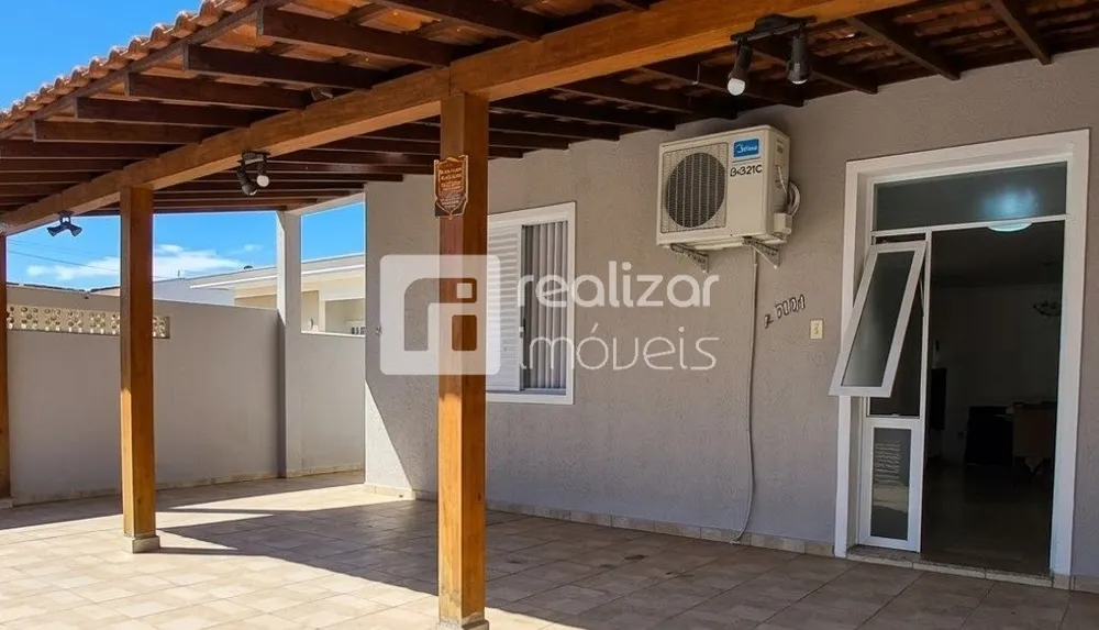 Casa, 2 quartos, 200 m² - Foto 1