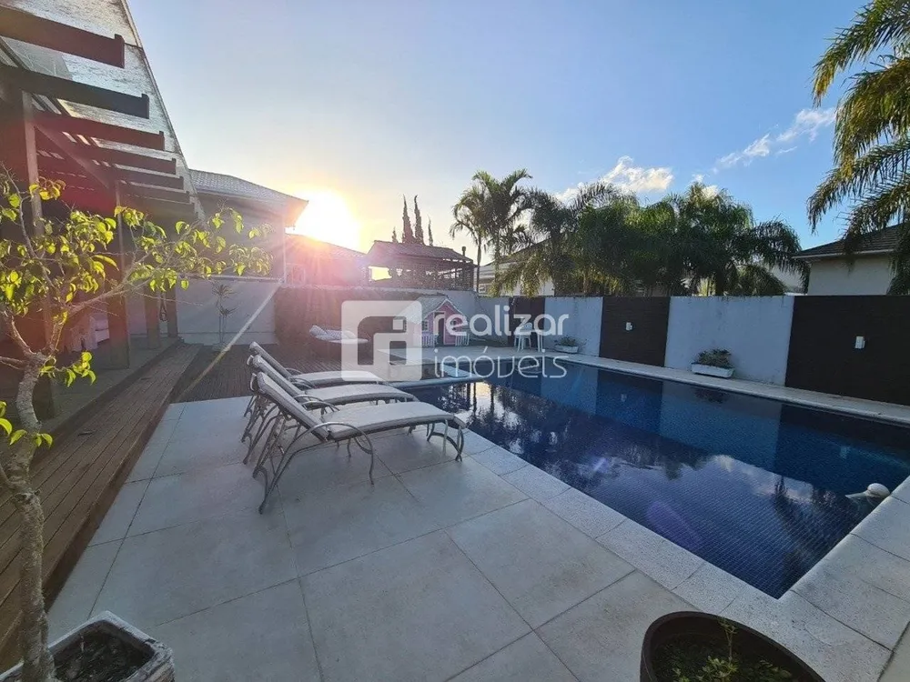 Casa, 3 quartos, 320 m² - Foto 1