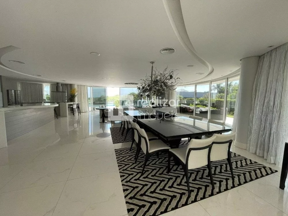 Casa, 5 quartos, 1223 m² - Foto 4