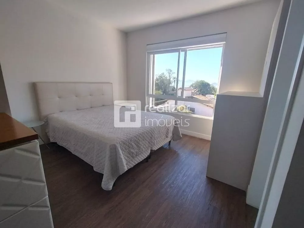 Casa, 4 quartos, 289 m² - Foto 2
