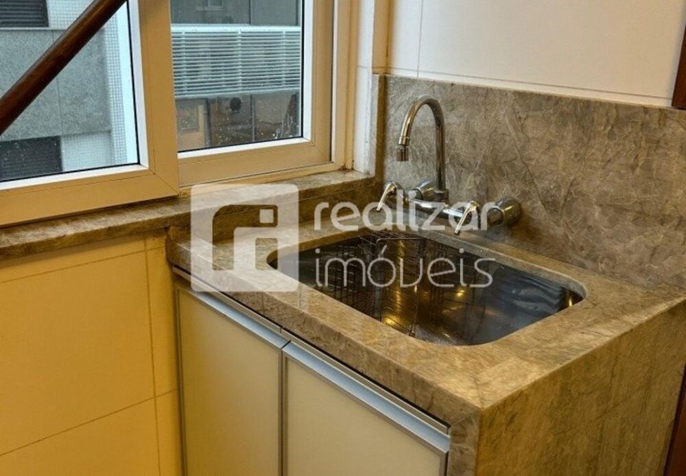 Apartamento para alugar com 4 quartos, 162m² - Foto 7