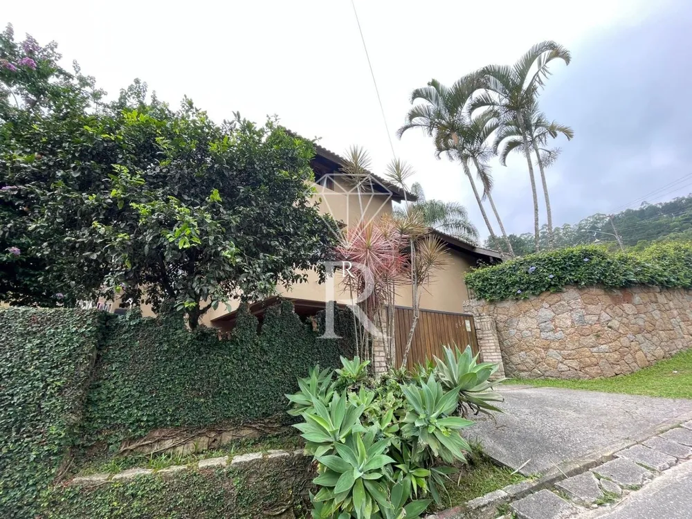 Casa, 3 quartos, 240 m² - Foto 12
