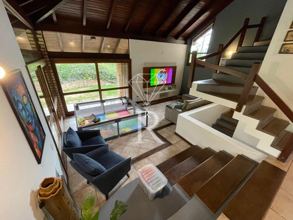 Casa, 3 quartos, 240 m² - Foto 11