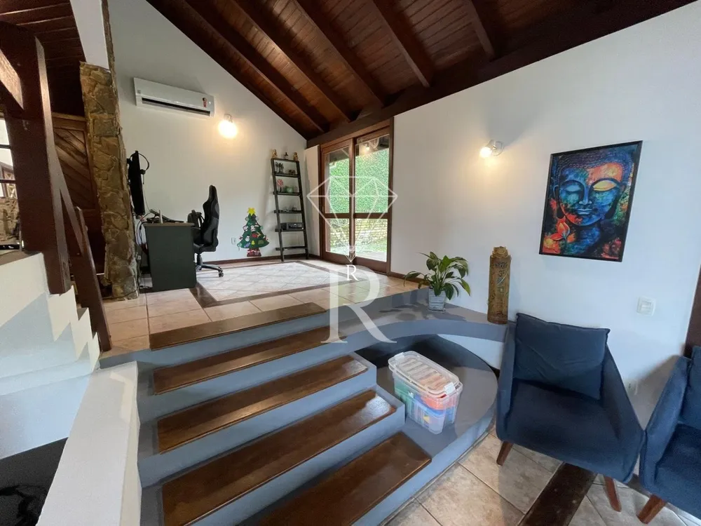 Casa, 3 quartos, 240 m² - Foto 6