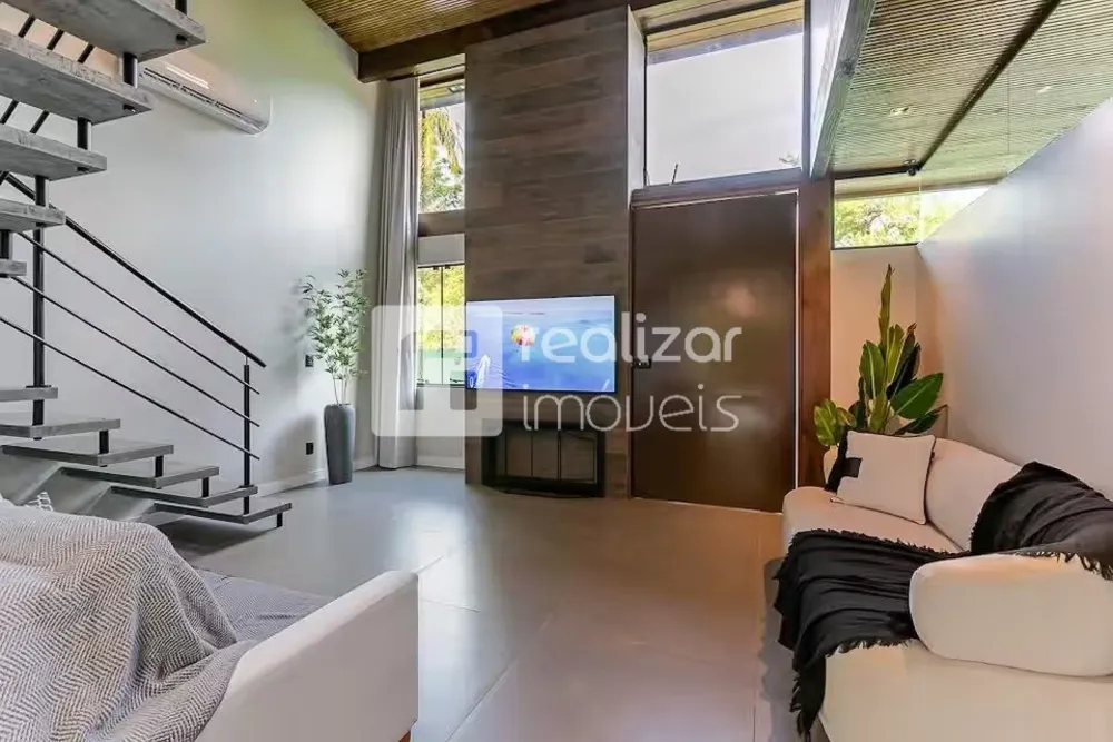 Casa, 3 quartos, 158 m² - Foto 2