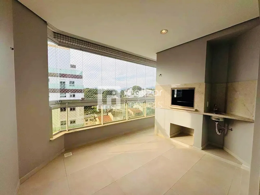 Apartamento, 3 quartos, 130 m² - Foto 3