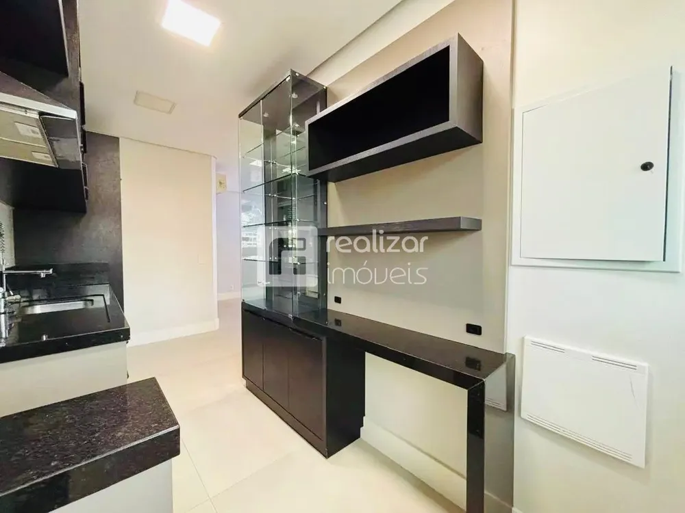 Apartamento, 3 quartos, 130 m² - Foto 2