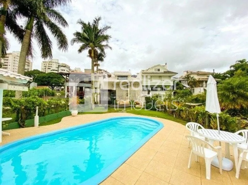 Casa, 4 quartos, 291 m² - Foto 1