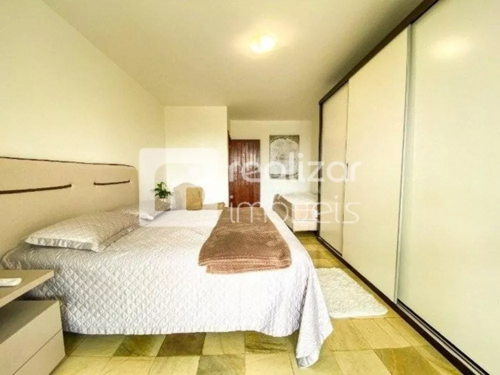 Casa, 4 quartos, 291 m² - Foto 2