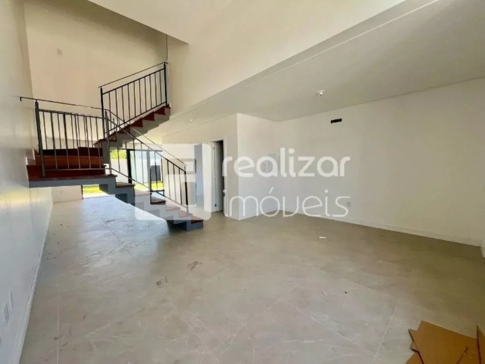 Casa, 3 quartos, 179 m² - Foto 2